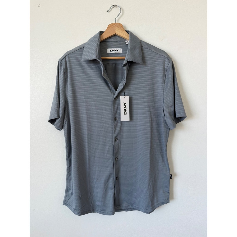 DKNY Men's Short Sleeve Button-Down Collared Shirt – Blue Bell Size Small – NWT